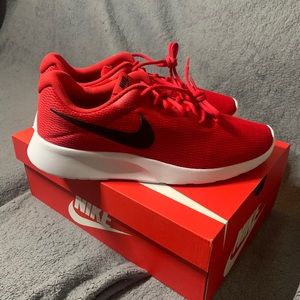 Nike Tanjun Athletic Shoes!